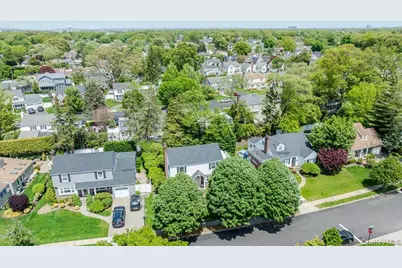 427 Westminster Road, Rockville Centre, NY 11570 - Photo 35