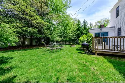 427 Westminster Road, Rockville Centre, NY 11570 - Photo 29