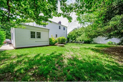 427 Westminster Road, Rockville Centre, NY 11570 - Photo 27