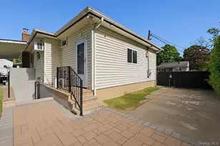 313 Second Ave, Brentwood, NY 11717 - Photo 23