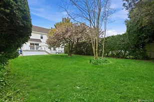 77 Stewart St, Floral Park, NY 11001 - Photo 29