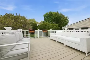 77 Stewart St, Floral Park, NY 11001 - Photo 23