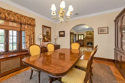 40 Harding Avenue, Lynbrook, NY 11563 - Photo 5