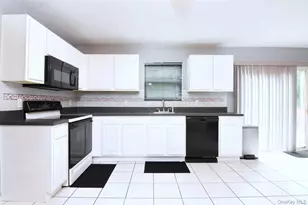 30 1st Ave, Holtsville, NY 11742 - Photo 5