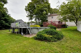 30 1st Ave, Holtsville, NY 11742 - Photo 25
