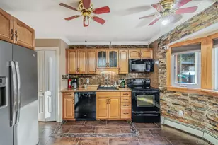 134 Park Ln, Middle Island, NY 11953 - Photo 9