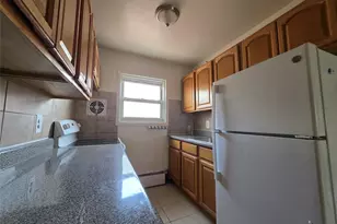 41 Quebec Rd, Island Park, NY 11558 - Photo 5