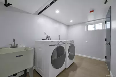 25 N 12th Street, New Hyde Park, NY 11040 - Photo 19