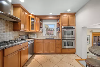 6 Linford Lane, Melville, NY 11747 - Photo 5