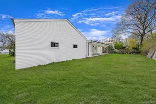 39 Pinetop Dr, Shirley, NY 11967 - Photo 29