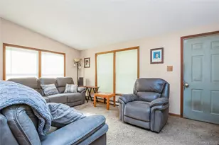 320 S Fulton Ave, Lindenhurst, NY 11757 - Photo 5