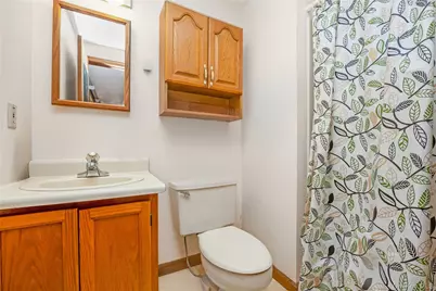 320 S Fulton Avenue, Lindenhurst, NY 11757 - Photo 15