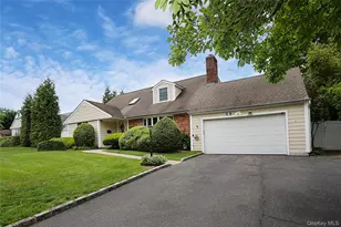 30 Todd Dr E, Glen Head, NY 11545 - Photo 3