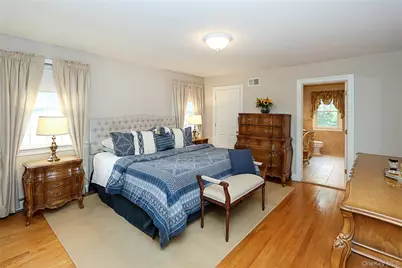 30 Todd Drive E, Glen Head, NY 11545 - Photo 17
