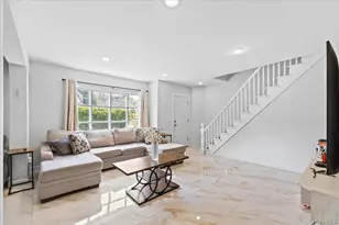 59 Hicks Ln, Great Neck, NY 11024 - Photo 5