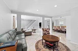 59 Hicks Ln, Great Neck, NY 11024 - Photo 7