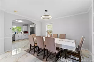 59 Hicks Ln, Great Neck, NY 11024 - Photo 9