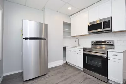 521 E 235th Street, Bronx, NY 10470 - Photo 21