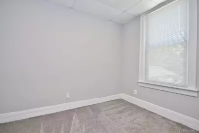 521 E 235th Street, Bronx, NY 10470 - Photo 25