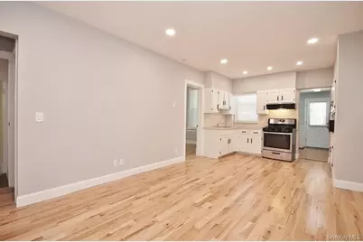 521 E 235th Street, Bronx, NY 10470 - Photo 9