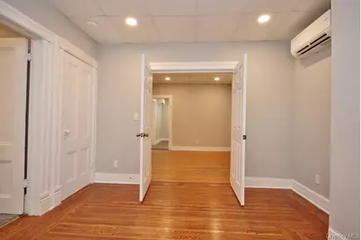 521 E 235th Street, Bronx, NY 10470 - Photo 31