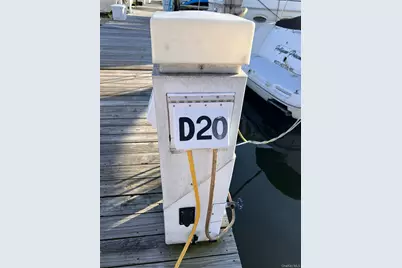 D-20 Half Moon Bay Marina, Croton on Hudson, NY 10520 - Photo 5