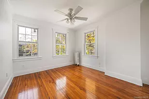 537 Livingston St, Westbury, NY 11590 - Photo 25