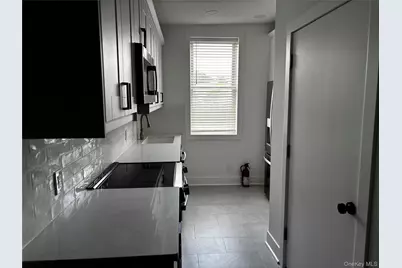 307 Main Street #3E, Huntington, NY 11743 - Photo 3