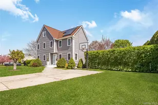 56 Arrowhead Ave, Riverhead, NY 11901 - Photo 3