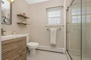 56 Arrowhead Ave, Riverhead, NY 11901 - Photo 17