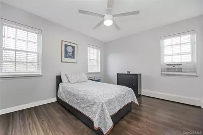 56 Arrowhead Avenue, Riverhead, NY 11901 - Photo 21