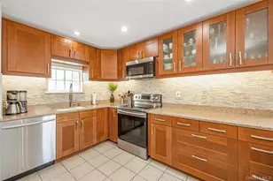 56 Arrowhead Ave, Riverhead, NY 11901 - Photo 15