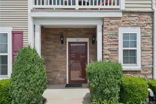 17 Strangford Ct, Oceanside, NY 11572 - Photo 3