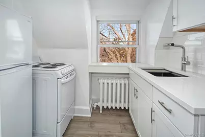 403 Palisade Avenue #3rd Fl, Yonkers, NY 10703 - Photo 3