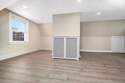 403 Palisade Avenue #3rd Fl, Yonkers, NY 10703 - Photo 7