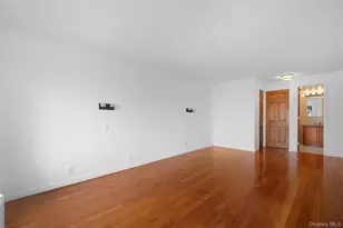 141 Great Neck Rd, Great Neck, NY 11021 - Photo 27