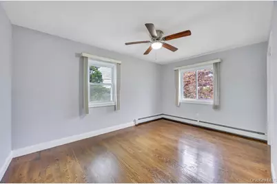226 Princess Street, Hicksville, NY 11801 - Photo 17