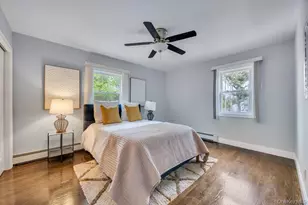 226 Princess St, Hicksville, NY 11801 - Photo 9