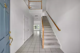 214 Miro Pl, Port Washington, NY 11050 - Photo 3