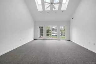 214 Miro Pl, Port Washington, NY 11050 - Photo 5