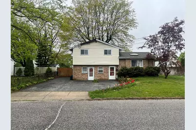3016 Beechnut Avenue, Medford, NY 11763 - Photo 1