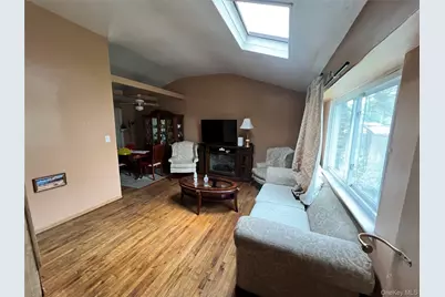 3016 Beechnut Avenue, Medford, NY 11763 - Photo 21
