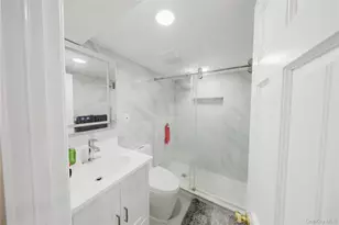 90-62 202nd St, Hollis, NY 11423 - Photo 7