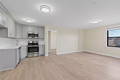 135 Wakefield Avenue #105, Yonkers, NY 10704 - Photo 1