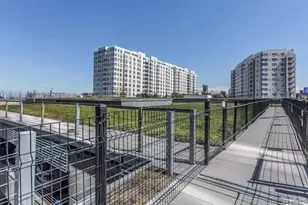 131-01 40th Rd, Flushing, NY 11354 - Photo 11