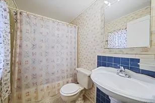 44 Redmond Ave, Bay Shore, NY 11706 - Photo 17