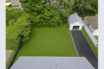 136 Udall Road, West Islip, NY 11795 - Photo 35