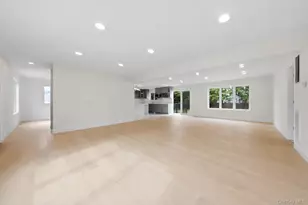 136 Udall Rd, West Islip, NY 11795 - Photo 27