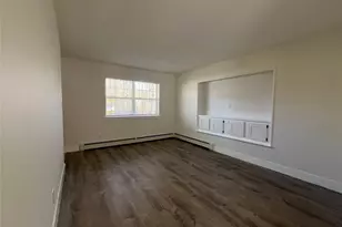 80 Queen Rd, Mastic Beach, NY 11951 - Photo 17
