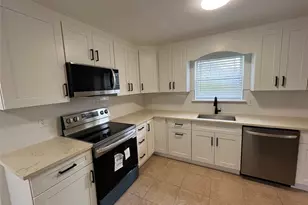 80 Queen Rd, Mastic Beach, NY 11951 - Photo 11